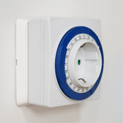 Socket with timer Feron TM32